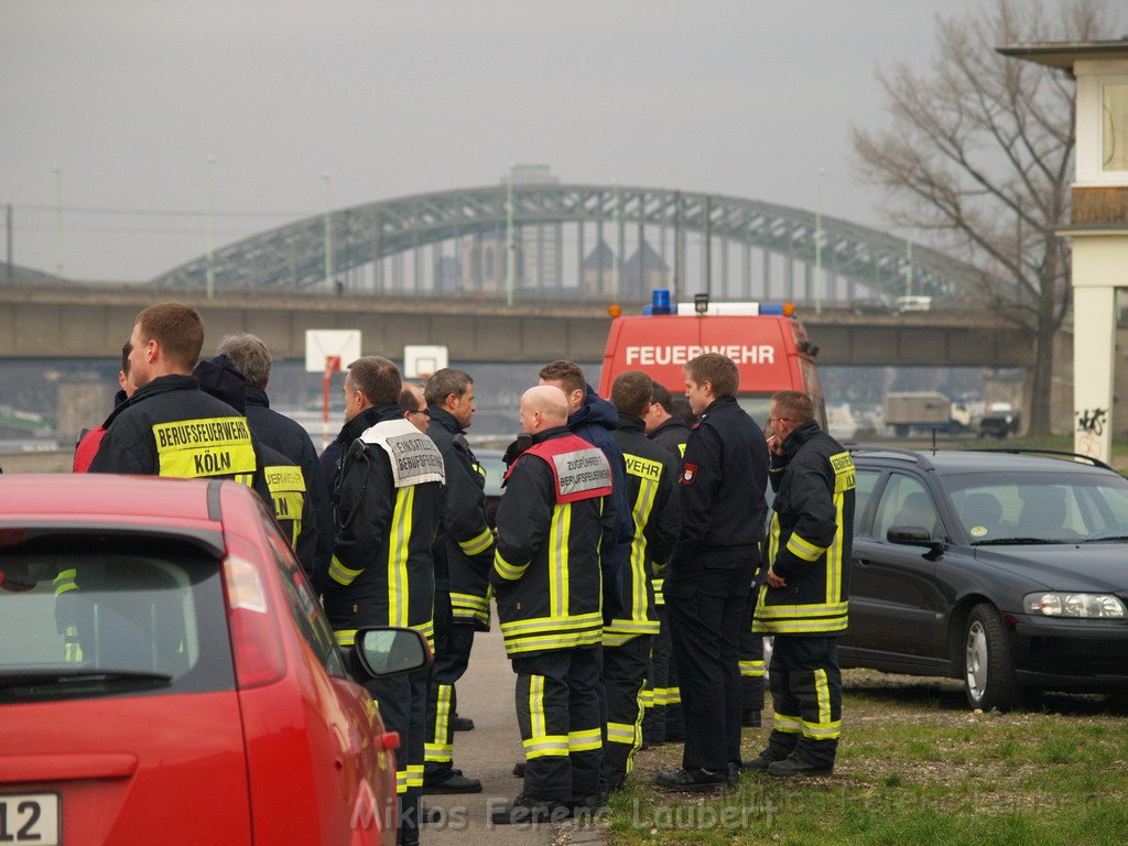 Neue LF`s fuer Koeln Uebergabe in Koeln Deutz an den Wachen  P093.JPG